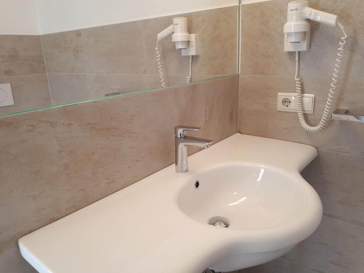 كاستيلِروتّو Residence Viktoria المظهر الخارجي الصورة